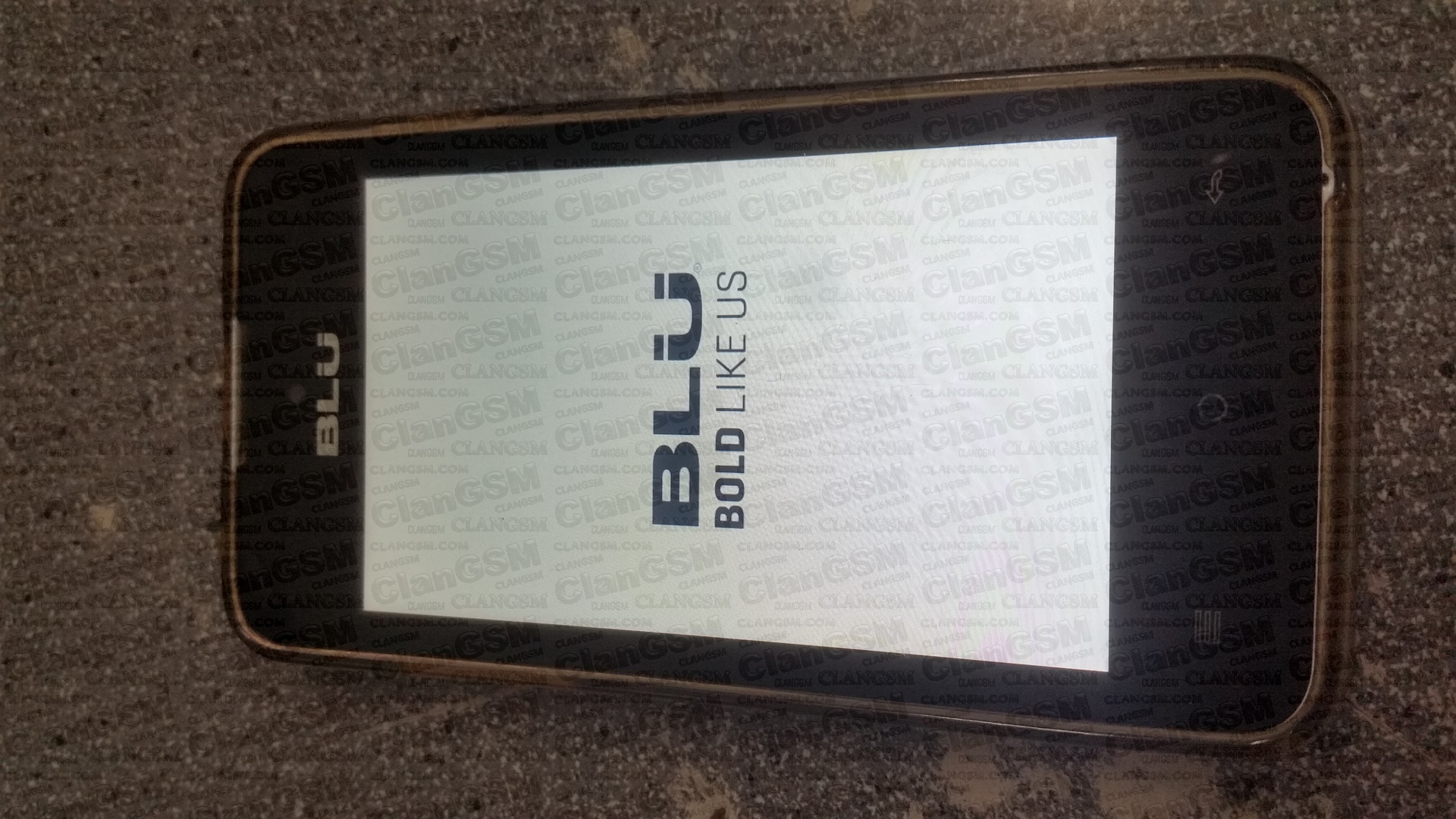 Blu Advance 4.0l No Pasa Del Logo - Clan GSM - Unión de los Expertos en  Telefonía Celular